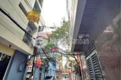 Hơn 3 tỷ hộ khẩu nguyễn khang mới đẹp ở ngay 35m2 x 4 tầng x 4 ngủ