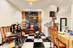 Ngõ gốc đề, nhà đẹp ở ngay lô góc vài bước ra đường ô tô 32m4t 3,75 tỷ