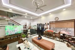 Bán nhà xã đàn, kinh doanh, dt 44m2 6t, mt 5 m, giá 7,3 tỷ, lh 0984417892