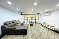 Bán nhà phố nguyễn thị định, vị trí đẹp, phân lô, ô tô tránh, vỉa hè, kinh doanh khủng.