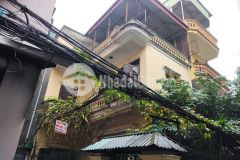 Chính chủ bán nhà phố ngọc thụy vị trí cực đẹp mt 5m 52m2 giá hơn 5 tỷ lh 0857352694