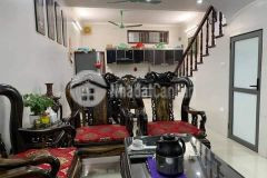 Bán nhà thái thịnh 50m2 x 5t sđcc ở ngay hơn 6 tỷ lh 0948035861