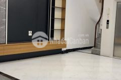 Cần bán nhà riêng phố cát linh quận đống đa 36m nhỉnh 6 tỷ ô tô đỗ gần.