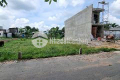 Cần bán nhanh 05 lô đất thổ cư tttp thủ dầu một, bình dương, 2.3 tỷ lô. lh0911700777