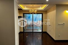Chính chủ cần bán căn 2pn tầng cao hướng đông nam giá chỉ 3,2 tỷ tại hc golden city
