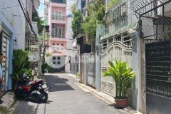 Bình thạnh nhà 3 tầng đẹp, 34m2, sát mặt tiền, ngay khu dân cư bùi đình túy, 4.2 tỷ.