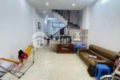 Bán nhà lê lợi hà đông sổ vuông 42 m2, 4 tầng. 2 mặt tiền. 4.05 tỷ