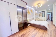 Hoàng văn thái hơn 4 tỷ chút có ngay nhà lô góc, kinh doanh mọi loại hình ô tô chạy vòng quanh