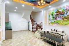 Cần bán nhà trương định 32m x 3 tầng giá 2.6 tỷ. ngõ nông, gần phố. ở ngay.