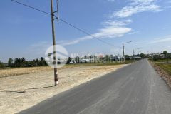 Đất đẹp chỉ với 989tr full 85m2 thổ trong trung tâm thị trấn cần đước