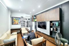 Bán nhà ngõ thông phố trích sài, diện tích 38m2, 6 tầng.