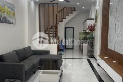 Bán nhà nguyễn đình hoàn, cầu giấy, mới đẹp ở ngay, 37m2, 5 tầng, mt 3.9m, 4.59 tỷ.