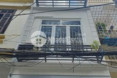 Chính chủ cần bán gấp ngõ 445 nguyễn khang,dt 34m2, 4 tầng, chỉ 3,9 tỷ.