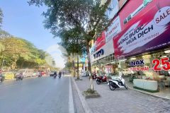 Cần bán nhà riêng mặt phố thanh nhàn quận hai bà trưng 60m chỉ 14 tỷ vỉa hè 4m.