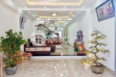 Nhà lầu đẹp chỉ 2,250 tỷ gần chợ y nuê đường 6m ô tô ra vào