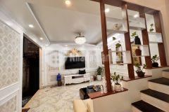 Bán nhà phố đại la, dt 35m, 3 tầng, mt 4 m, giá 3,9 tỷ, lh 0984417892