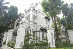 Hiếm 38 tỷ phố gia thượng 270m2 lô góc 3 mặt tiền 28m view hồ siêu vip quận long biên