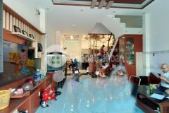 Nợ bank bán gấp nhà, 68m2, 3tầng chỉ 4tỷ 600 triệu,thạnh xuân 38, quận 12.