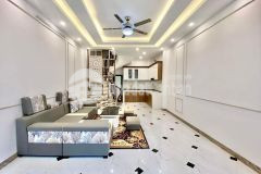 Nhà mới xây 5 tầng 35m2 giá chưa đến 3 tỷ ngay nguyễn văn linh