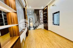 Chính chủ bán căn vip nhà rất đẹp vương thừa vũ 46m 7.6 tỷ. lh 0981553441