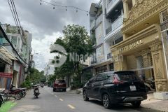 Bán nhà hẻm xe tải 12m thông lê thị hồng, p.17 6.1m x 18m 1 trệt 1 lửng