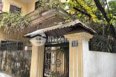 Bán nhà trong ngõ ngọc lâm, long biên, khu dân trí cao, yên tĩnh. không gian sống tuyệt vời.