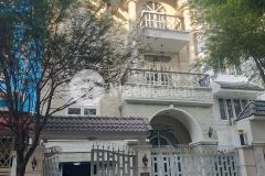 Biệt thự mặt tiền 8mx18.5m, 4 tầng btct, khu trung sơn, quận 8. giá chỉ 25.9 tỷ, thương lượng mạnh