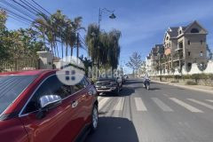 Nhà tương phố p9 tp đà lạt khu vực vip toàn resort, nhà hàng và khách sạn lớn