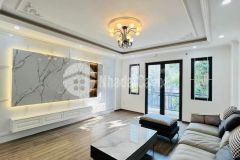 Bán gấp nhà phố mai dịch, cầu giấy, 6t thang máy ô tô kinh doanh 72m x 15.3 tỷ