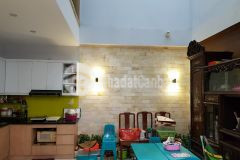 Bán nhà 5 tầng x 49m2 mới đẹp ở luôn ngõ 263 đồng cổ giá 6,7 tỷ. lh 0912442669