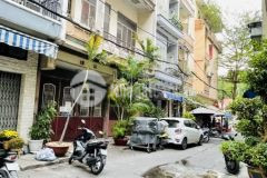 Bán gấp nhà gần mặt tiền quận bình thạnh giữa q1 và phú nhuận, giá rẻ, khu kinh doanh