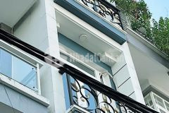 Nhỉnh 4 tỷnhà mặt tiền 5 tầng đường số quận 4