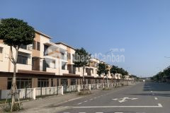 Bán căn nhà mặt phố rộng 3 tầng diện tích sử dụng lớn nằm trong dự án centa khu đô thị đẳng cấp