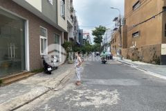 Hàng quá ngộp vị trí cực đẹp lô góc 2 mặt tiền đường 5,5m kinh doanh cực đỉnh giá chỉ bằng n