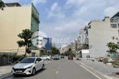 Cho thuê mảnh đất cột 3 gần trường quốc tế uk gần monbay, quảng trường hạ long