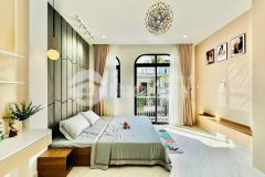 Bán nhà q10 hẻm 8m chợ hoa hồ thị kỷ 4 tầng dtsd 140m2 5.85 tỷ