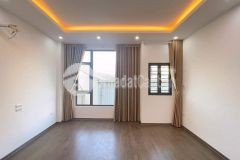 Lê trọng tấn, nhà mới full nội thất, 5 tầng, 3.9 tỷ. lh nhung 0842.031.326