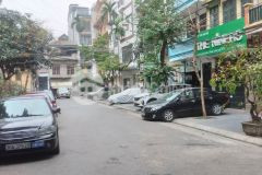 Hiếm chỉ 8.3 tỷ 50m2 mặt tiền 5.3m, 2 mặt tiền ô tô phân lô phố văn cao vip quận ba đình