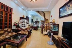Hai bà trưng trại cá 55m 5 tỷ 7 lô góc ngõ thông ô tô kinh doanh. lh 0989616711