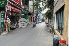 Cắt lỗ, bán gấp nhà bồ đề, lâm du, 40m2, 5 tầng, phân lô, ô tô, gần hồ, nhỉnh 4 tỷ