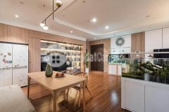 Phố tôn đức thắng 4 tầng đẹp ở luôn 20m ra mặt phố mặt tiền rộng