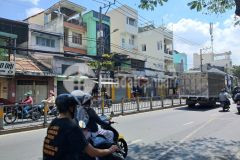 Bán nhà mặt tiền nguyễn tất thành, quận 4, bán gấp chỉ 15 tỷ