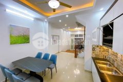 Bán gấp nhà kim giang ngõ to ô tô đỗ khách thiện trí chủ nhà tặng full nội thất chỉ 2 tỷ9.