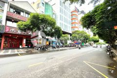 Cấn bán gấp nhà mt tôn thất tùng,quận 1 5.5x15m 4 lầu hđt 130trth 31 tỷ tl.