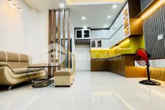 Hàng hiếm q5 an dương vương 33m2 2 tầng nhỉnh 3 tỷ 15m ra mặt tiền..mt7 vị trí siêu đẹp, ngay