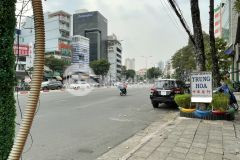 Siêu hiếm nhà q5 50m2 ngang 5m hẻm ô tô 4 tỷ. sat mặt tiền. hải thượng lãn ông võ văn kiệt.