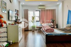 Bán nhà đê la thành nhỏ, dt 35m2 x 5 tầng, mt 6.5m, giá 3 tỷ