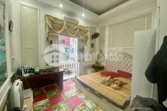 Bán nhà, cổ bi ô đỗ cổng, chủ học thiết kế xd, nhà đẹp 62m, 3 tầng, 4.25 tỷ