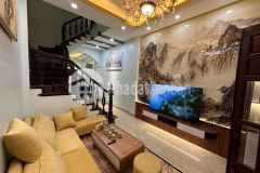Ban nha ngõ 82 yên lãng, nha đep, o ngay, tang noi that. 52mx6txmt 8m 16 ty.