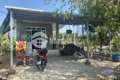 Bán nhà ngang 8m,ba gác đỗ cửa.gần trường học,ủy ban.bình khánh,cần giờ.chỉ 2 tỷ.